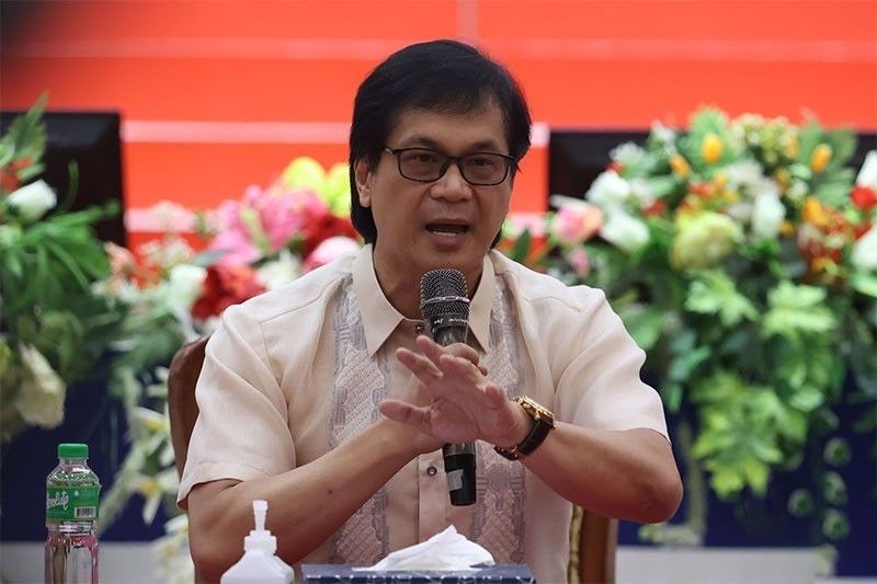 Angeles City mayor, 33 kapitan solid ang suporta kay Abalos