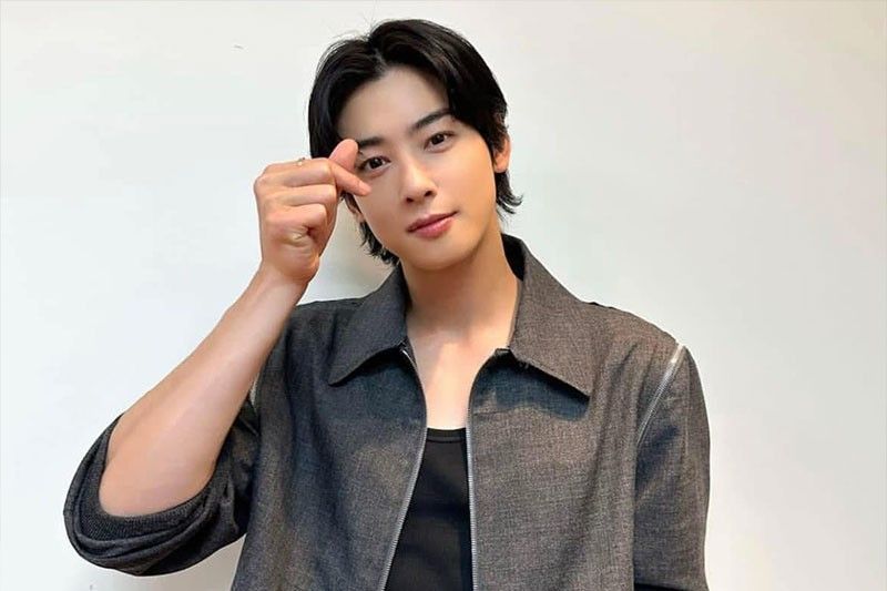 Korean actor na si Cha Eun-Woo, papasok na sa military service