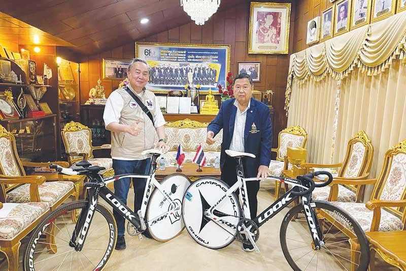 Tolentino bibili ng track bikes para sa velodrome
